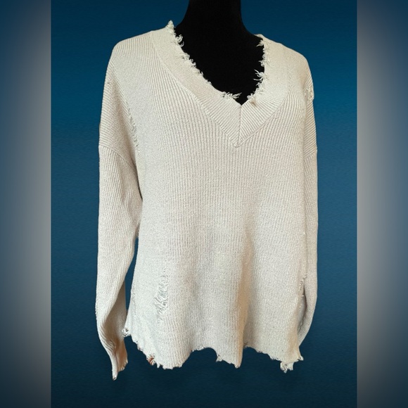 Forever 21 Women’s Distressed Knit Sweater Beige Tan M Oversized Slouchy V-Neck - Picture 11 of 13
